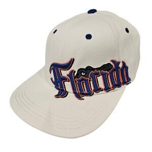 Vintage University of Florida Gators Fitted Hat Cap White Script UF OSFA NCAA